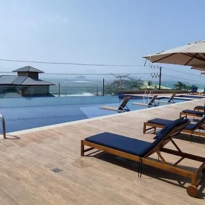 Alto Padrão, Club, Vista Mar E Beto Carrero Piçarras